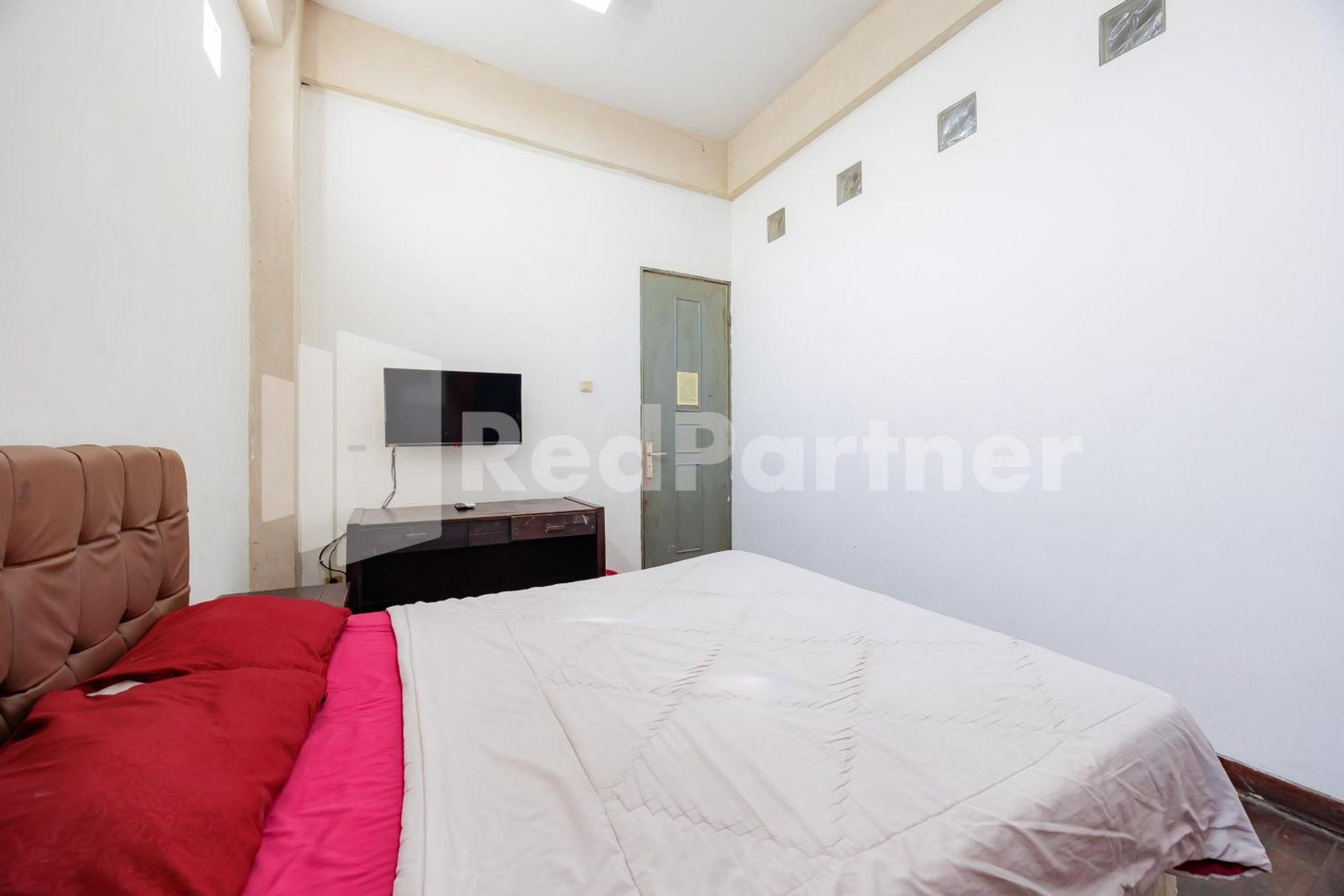 Tobana House Bintaro Redpartner *