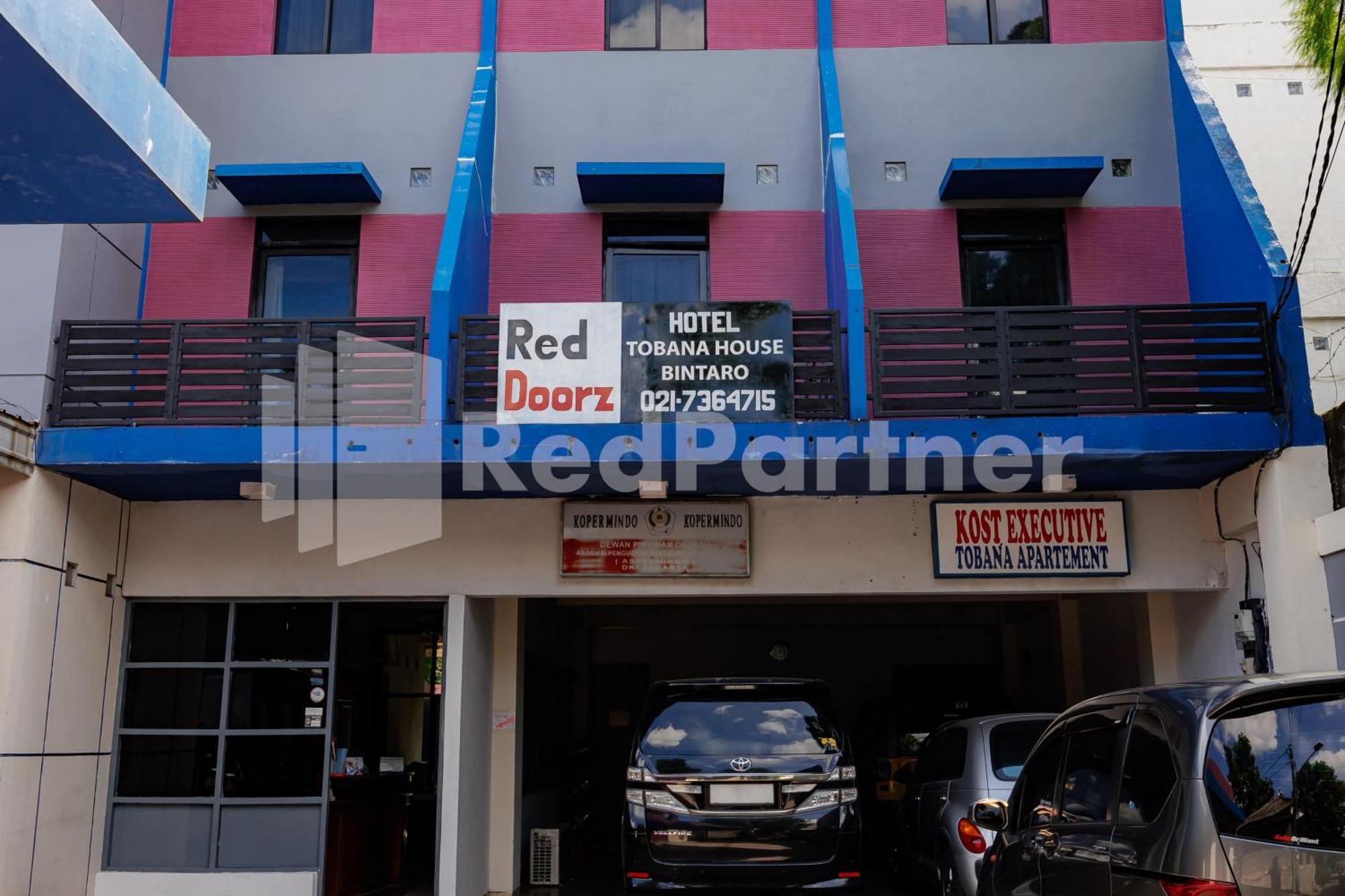 Tobana House Bintaro Redpartner Guest house Jakarta